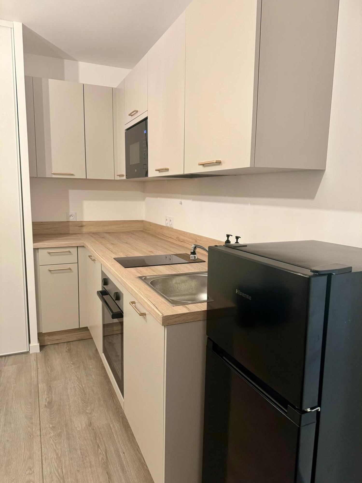 Studio Moderne Et Tout Equipe, Proche Du Rer, Paris & Aeroport D'Orly En 20 Min, Lit Bebe Sur Demande Vitry-sur-Seine Exterior foto